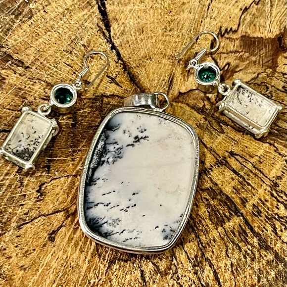 Dendritic Agate Pendant & Earrings Set - Picture 3 of 6